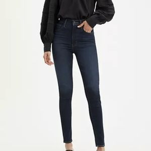 Size 28 mile high super skinny Levi's dark blue